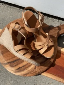 Billi bi Espadrilles Style 2666 024 Camel Espadrilles