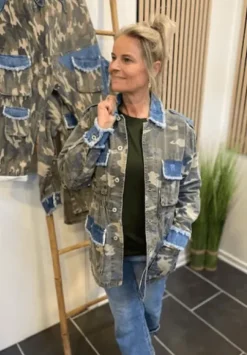 CC Heart Armygrøn T-Shirt Med Rund Hals