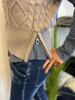 Co Couture Row Cable Zip Vest Campagne – SPAR 50%