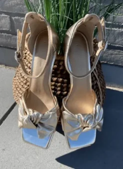 Copenhagen Shoes Dancing Gold Sandal