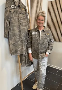 Costa Mani Badge Camouflage Skjorte/Jakke