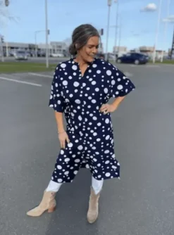 Love & Divine Blå Kjole Med Offwhite Prikker – Love972-3