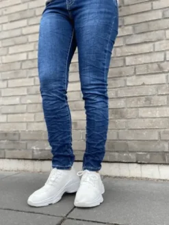 Marta Carla Jeans