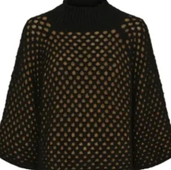 Marta Clemence Sort-Camello Strik