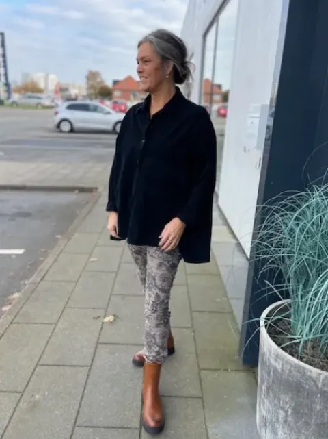 Marta Giselle Sort Skjorte Babyfløjl