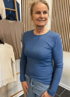 Marta Ingrid Blå T-shirt Med Lange Ærmer