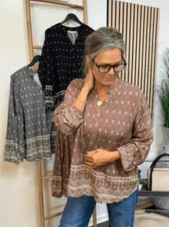 Marta Novia Kjole Grøn-Sort-Beige Print