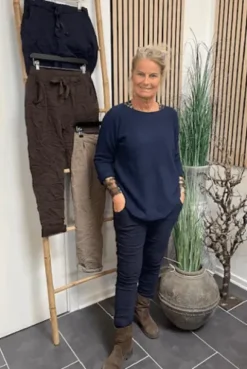 Marta Rosella Blå Buks
