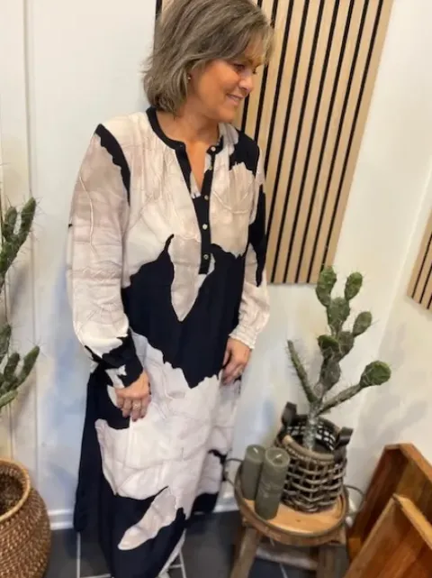 Prepair Caro Dress Sort/Creme Print