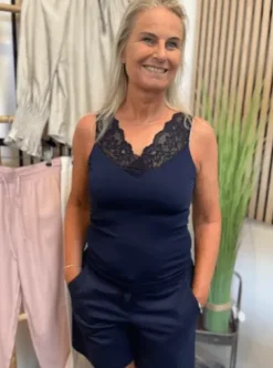Tim & Simonsen Belen V-Lace Marineblå Blondetop